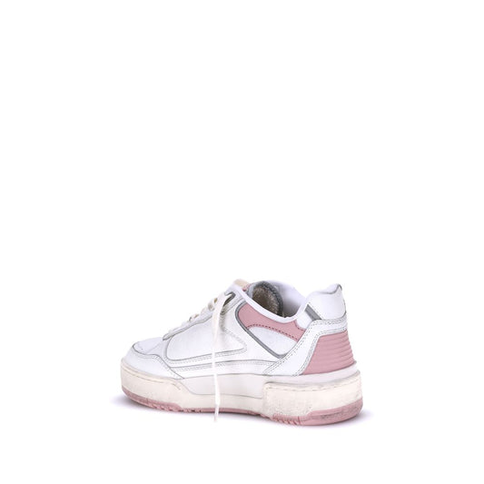 Chunky Low-Top Basketball-Inspired Sneakers with Vintage Details